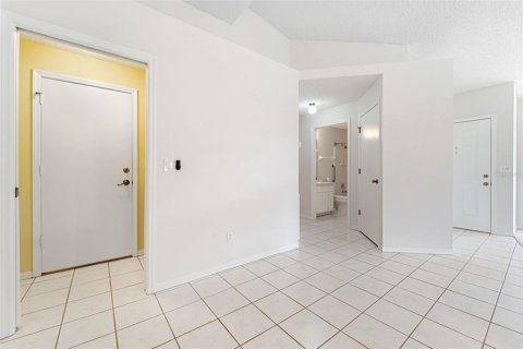 House in Sun City Center, Florida 2 bedrooms, 116.03 sq.m. № 1914175 - photo 13