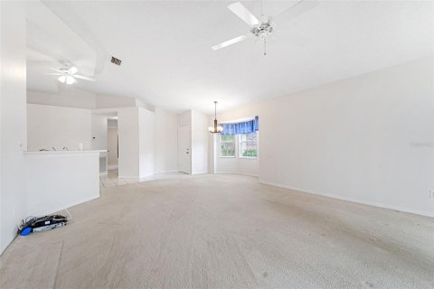 House in Sun City Center, Florida 2 bedrooms, 116.03 sq.m. № 1914175 - photo 11