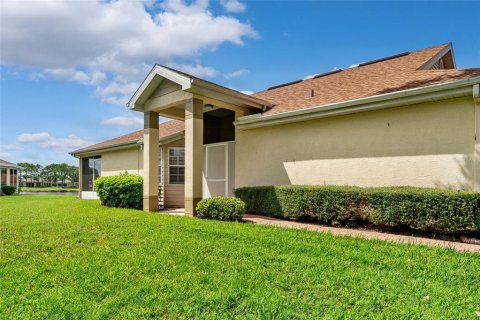 House in Sun City Center, Florida 2 bedrooms, 116.03 sq.m. № 1914175 - photo 4