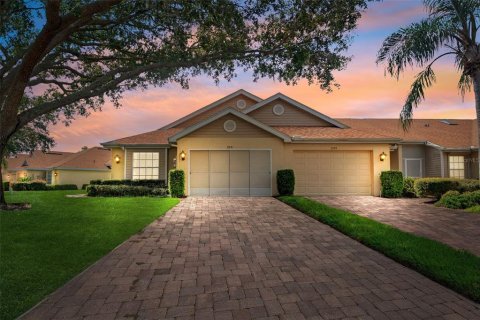 House in Sun City Center, Florida 2 bedrooms, 116.03 sq.m. № 1914175 - photo 2