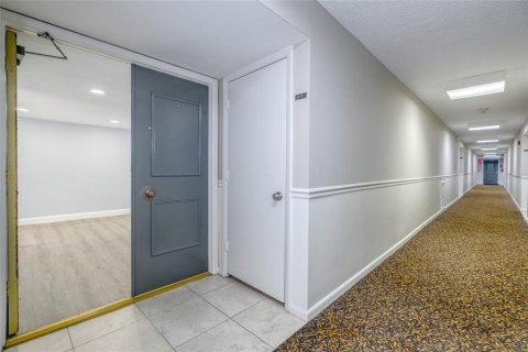 Купить кондоминиум в Бель-Эйр, Флорида 6 комнат, 128.67м2, № 2306424 - фото 4