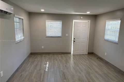 Снять в аренду виллу или дом в Майами, Флорида 162.21м2, № 1956246 - фото 9