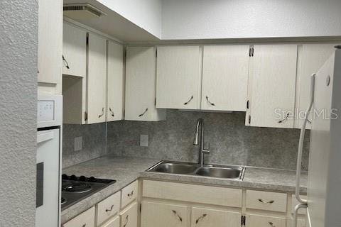 Copropriété à louer à Clearwater, Floride: 1 chambre, 76.64 m2 № 1908507 - photo 5