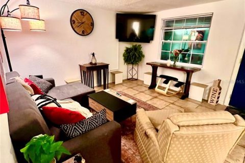 Appartement à louer à Bradenton, Floride: 3 chambres, 86.96 m2 № 2126547 - photo 2