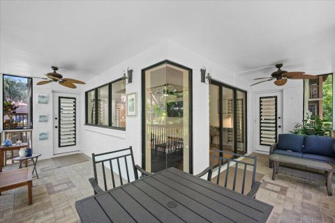 Condo in Palm Beach Gardens, Florida, 2 bedrooms № 2264972 - photo 15