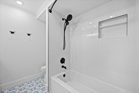 Condo in Palm Beach Gardens, Florida, 2 bedrooms № 2264972 - photo 13