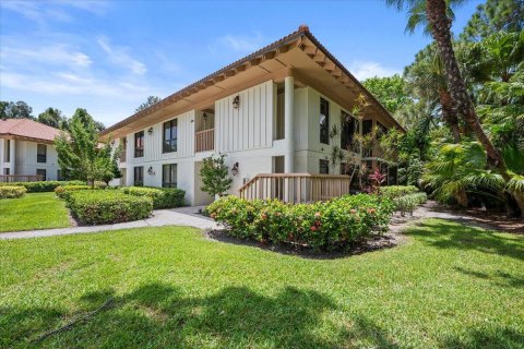 Condo in Palm Beach Gardens, Florida, 2 bedrooms  № 2264972