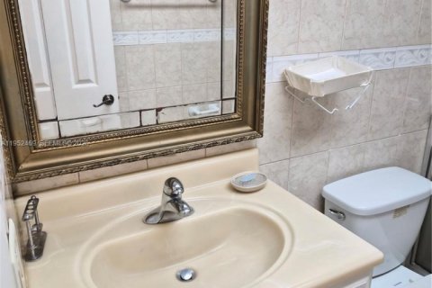 Купить кондоминиум в Санрайз, Флорида 2 спальни, 95.69м2, № 2009218 - фото 11