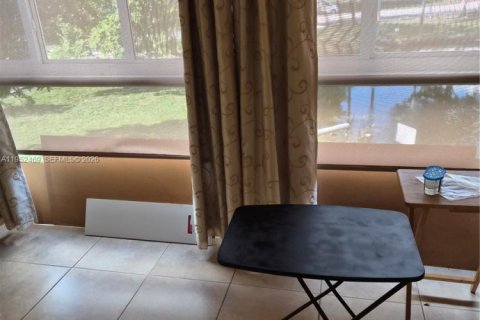 Купить кондоминиум в Санрайз, Флорида 2 спальни, 95.69м2, № 2009218 - фото 7