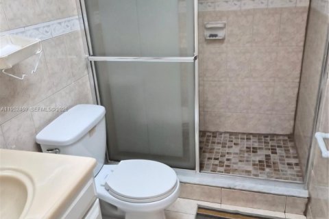 Купить кондоминиум в Санрайз, Флорида 2 спальни, 95.69м2, № 2009218 - фото 12