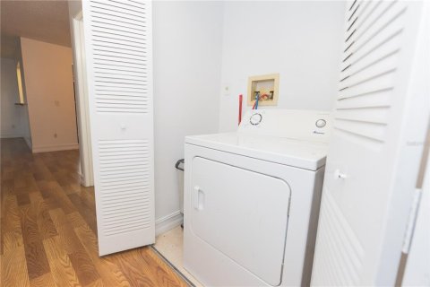 Condominio en alquiler en Orlando, Florida, 2 dormitorios, 89.19 m2 № 1912051 - foto 17