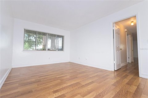 Condominio en alquiler en Orlando, Florida, 2 dormitorios, 89.19 m2 № 1912051 - foto 20