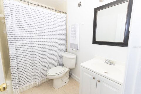 Condominio en alquiler en Orlando, Florida, 2 dormitorios, 89.19 m2 № 1912051 - foto 7