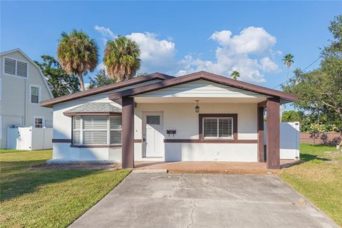 Villa ou maison à louer à Saint Petersburg, Floride: 3 chambres, 157.75 m2 № 2416621 - photo 2