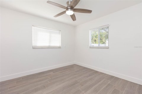 Villa ou maison à louer à Saint Petersburg, Floride: 3 chambres, 157.75 m2 № 2416621 - photo 30