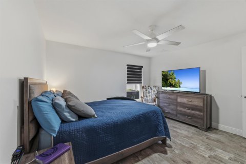 Casa en venta en Port St. Lucie, Florida, 3 dormitorios, 144.18 m2 № 2170054 - foto 11