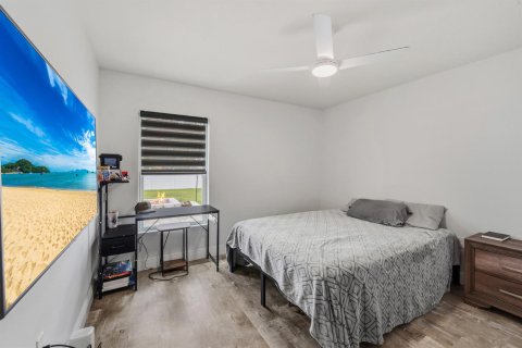 Casa en venta en Port St. Lucie, Florida, 3 dormitorios, 144.18 m2 № 2170054 - foto 9