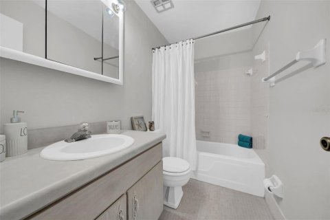 Condo in Saint Petersburg, Florida, 2 bedrooms  № 1791292 - photo 3