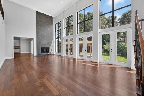 Casa en venta en Tampa, Florida, 6 dormitorios, 536.7 m2 № 2383816 - foto 18