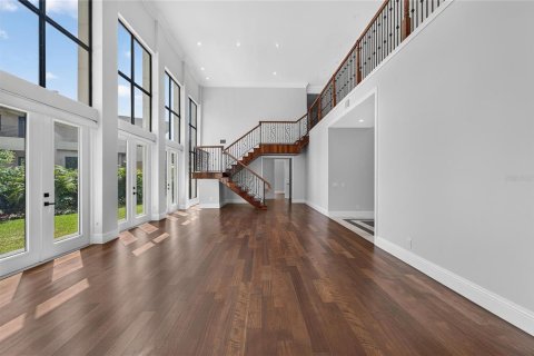 Casa en venta en Tampa, Florida, 6 dormitorios, 536.7 m2 № 2383816 - foto 16