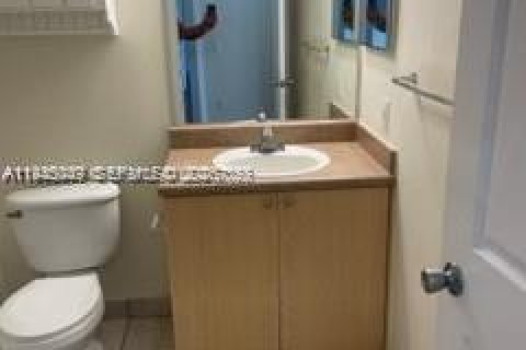 Copropriété à vendre à Boynton Beach, Floride: 2 chambres, 93.65 m2 № 2001153 - photo 9