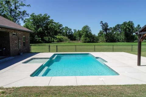 House in Sneads, Florida 4 bedrooms, 264.59 sq.m. № 1919041 - photo 3
