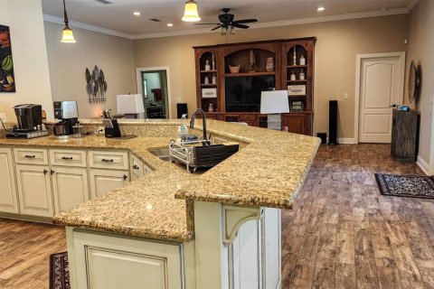 House in Sneads, Florida 4 bedrooms, 264.59 sq.m. № 1919041 - photo 10