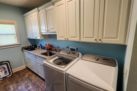 House in Sneads, Florida 4 bedrooms, 264.59 sq.m. № 1919041 - photo 20