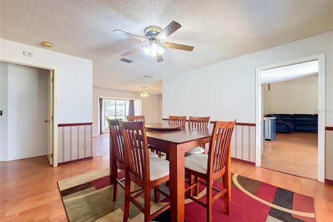Casa en venta en Orlando, Florida, 4 dormitorios, 227.52 m2 № 2237409 - foto 19
