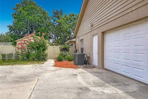 Casa en venta en Orlando, Florida, 4 dormitorios, 227.52 m2 № 2237409 - foto 6