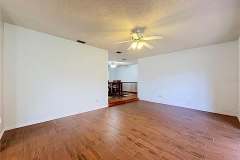 Casa en venta en Orlando, Florida, 4 dormitorios, 227.52 m2 № 2237409 - foto 13