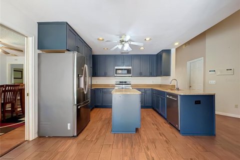 Casa en venta en Orlando, Florida, 4 dormitorios, 227.52 m2 № 2237409 - foto 5