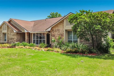 House in Orlando, Florida 4 bedrooms, 227.52 sq.m. № 2237409