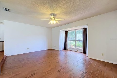 Casa en venta en Orlando, Florida, 4 dormitorios, 227.52 m2 № 2237409 - foto 12
