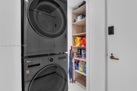 Condominio en venta en Aventura, Florida, 2 dormitorios, 169.55 m2 № 1995115 - foto 22