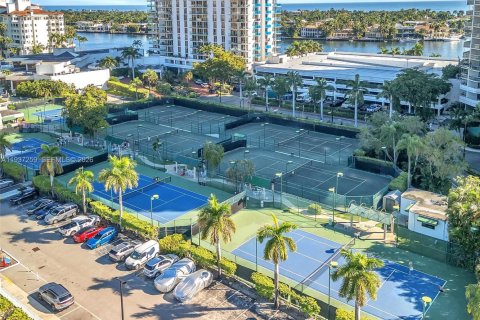 Condominio en venta en Aventura, Florida, 2 dormitorios, 169.55 m2 № 1995115 - foto 23