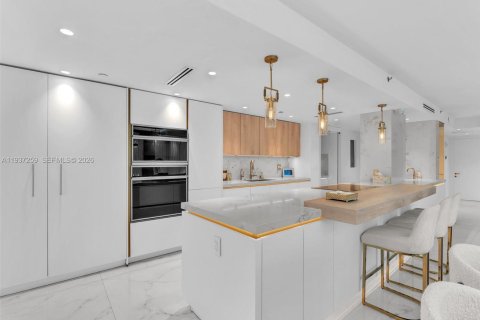 Condominio en venta en Aventura, Florida, 2 dormitorios, 169.55 m2 № 1995115 - foto 4