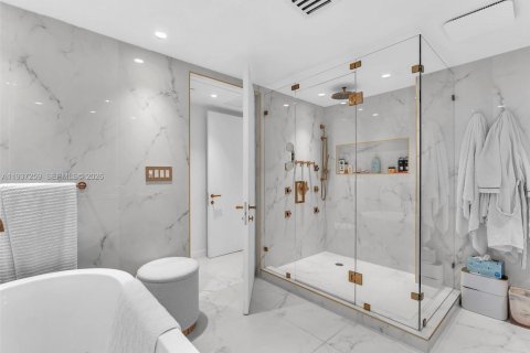 Condominio en venta en Aventura, Florida, 2 dormitorios, 169.55 m2 № 1995115 - foto 17