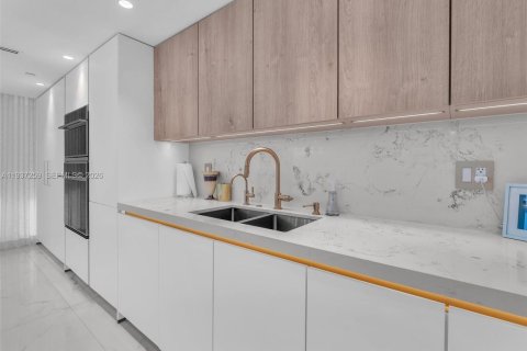 Condominio en venta en Aventura, Florida, 2 dormitorios, 169.55 m2 № 1995115 - foto 3