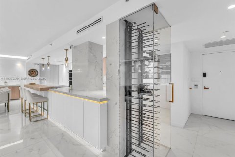 Condominio en venta en Aventura, Florida, 2 dormitorios, 169.55 m2 № 1995115 - foto 12