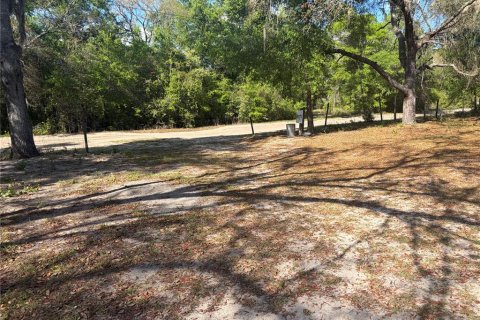 House in Bronson, Florida 2 bedrooms, 68 sq.m. № 2266572 - photo 27