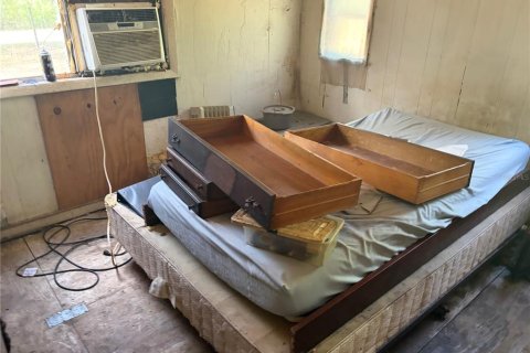 House in Bronson, Florida 2 bedrooms, 68 sq.m. № 2266572 - photo 12