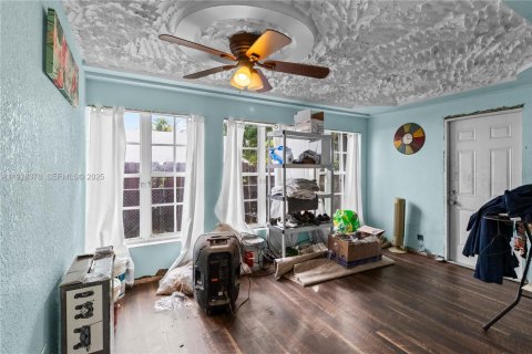 House in Miramar, Florida 5 bedrooms, 194.72 sq.m. № 1986972 - photo 12