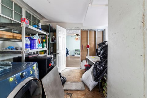 House in Miramar, Florida 5 bedrooms, 194.72 sq.m. № 1986972 - photo 25