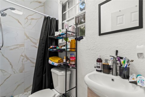 House in Miramar, Florida 5 bedrooms, 194.72 sq.m. № 1986972 - photo 28