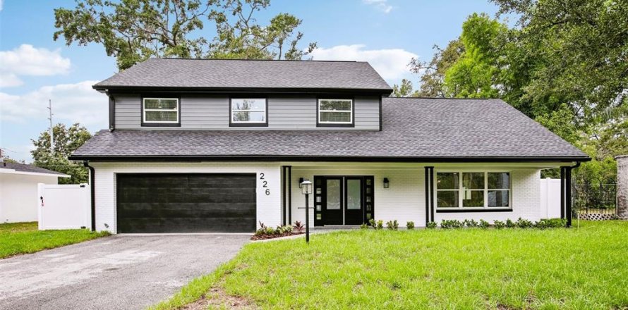 Villa ou maison à Temple Terrace, Floride 5 chambres, 240.34 m2 № 1767568