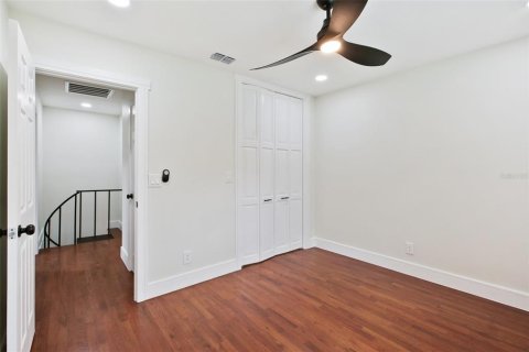Villa ou maison à vendre à Temple Terrace, Floride: 5 chambres, 240.34 m2 № 1767568 - photo 18