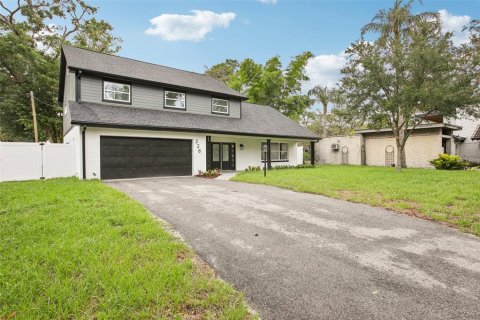Villa ou maison à vendre à Temple Terrace, Floride: 5 chambres, 240.34 m2 № 1767568 - photo 4