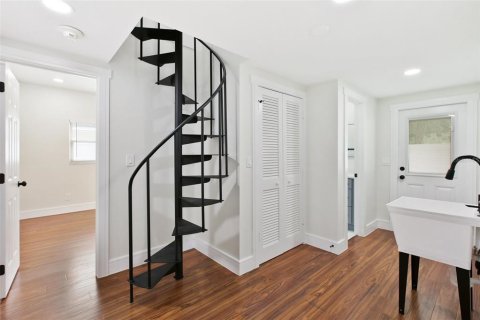 Villa ou maison à vendre à Temple Terrace, Floride: 5 chambres, 240.34 m2 № 1767568 - photo 16