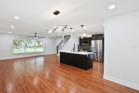 Villa ou maison à vendre à Temple Terrace, Floride: 5 chambres, 240.34 m2 № 1767568 - photo 14